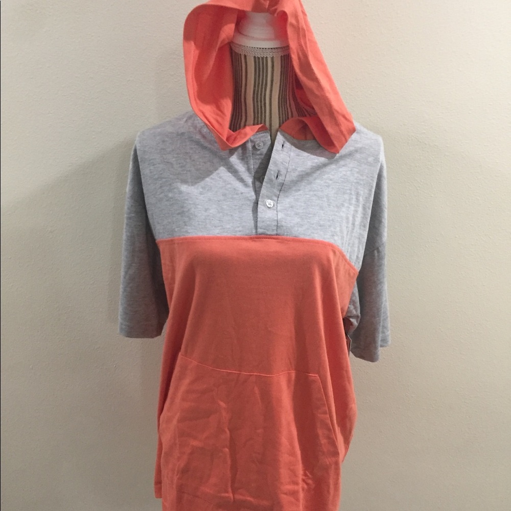 Short Sleeve Henley Hoodie - Picture 2 of 4